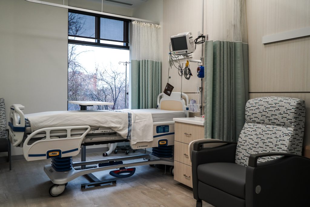 Don Mills Surgical Centre patient room