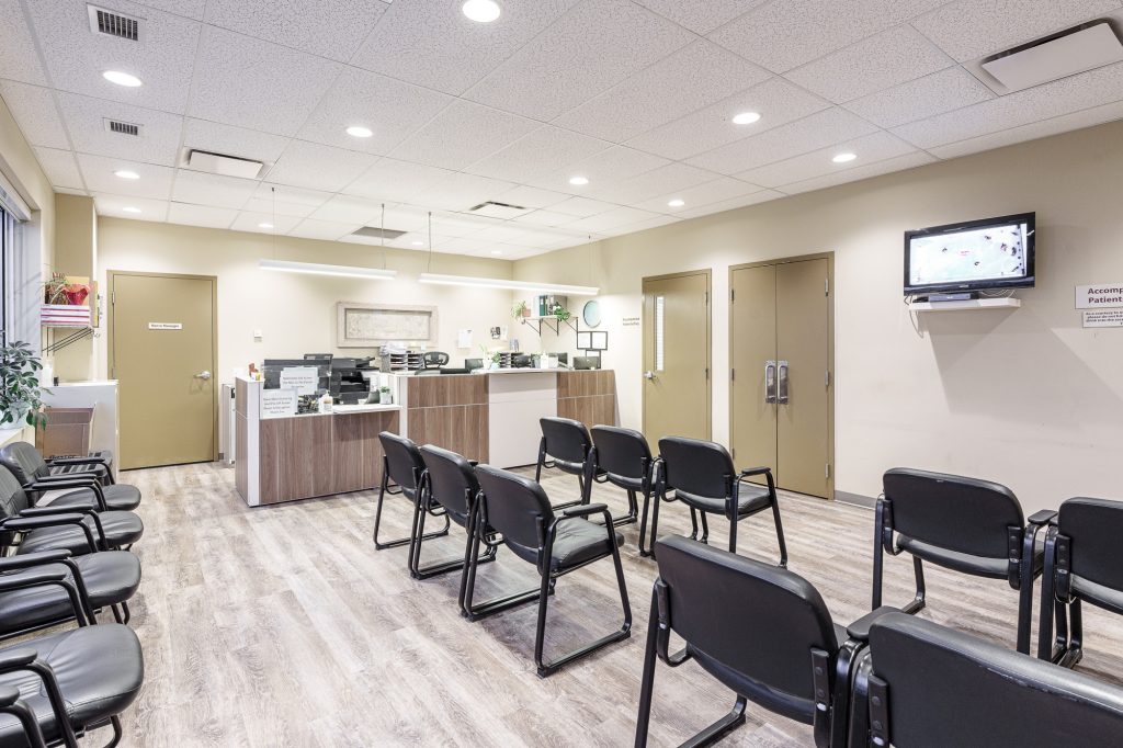 Saskatoon - Prairieview Surgical Centre - Waiting area
